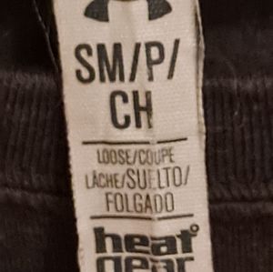 Women's under armor shirt size sm